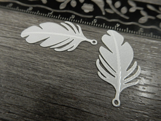 Höyhenriipus, 30x15mm, valkoinen, 1kpl