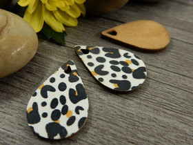 Puuriipus pisara, 23x15mm, valkoinen-keltainen-musta, 1kpl