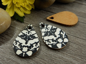 Puuriipus pisara, 23x15mm, musta-valkoinen, 1kpl