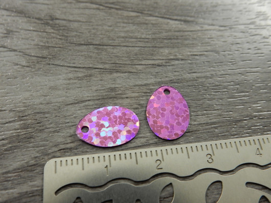 Paljetti/riipus pisara, 12x10mm, pinkki, 20kpl