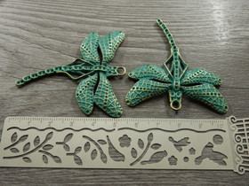 Sudenkorentoriipus, 55x50mm, patinapronssi, 1kpl 