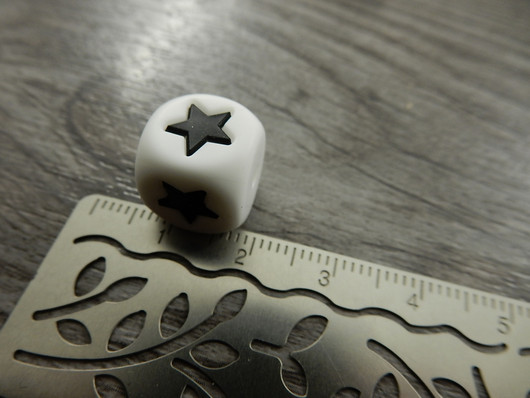 Silikonihelmi tähti, 12mm, valkoinen, 1kpl