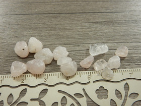 Kivisiruhelmi ruusukvartsi, 3-14mm, vaaleanpunainen, 20kpl
