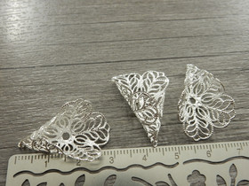 Helmihattu filigraani, 29x24mm, kirkashopea, 10kpl