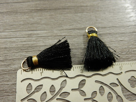 Tasseliriipus, 25mm, musta, 1kpl