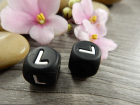 Kirjainhelmi L, 12mm, musta, 1kpl
