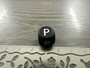 Kirjainhelmi P, 12mm, musta, 1kpl