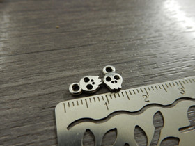 Pääkalloriipus, 8x5mm, kromi, 1kpl