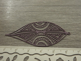 Kuvioriipus, 58x25mm, purppura, 1kpl