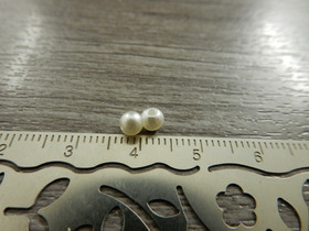 Akryylihelmi, 4mm, kerma, 50kpl