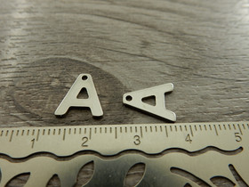 A-kirjainriipus, 11x9mm, rst, 1kpl