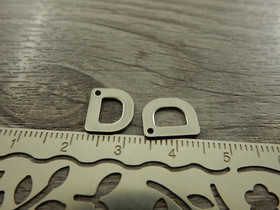 D-kirjainriipus, 11x9mm, rst, 1kpl