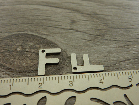 F-kirjainriipus, 11x9mm, rst, 1kpl