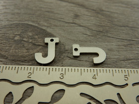 J-kirjainriipus, 11x9mm, rst, 1kpl