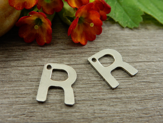 R-kirjainriipus, 11x9mm, rst, 1kpl