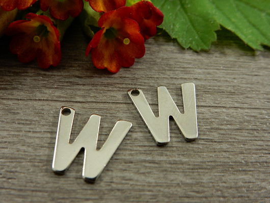 W-kirjainriipus, 11x9mm, rst, 1kpl
