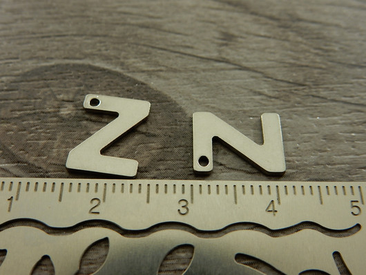 Z-kirjainriipus, 11x9mm, rst, 1kpl