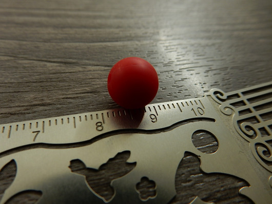 Silikonihelmi, 9mm, punainen, 1kpl