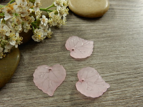 Lehtiriipus akryyli, 15x15mm, vaaleanpunainen, 1kpl