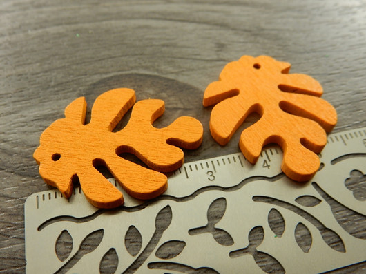 Puuriipus lehti, 30x23mm, oranssi, 1kpl