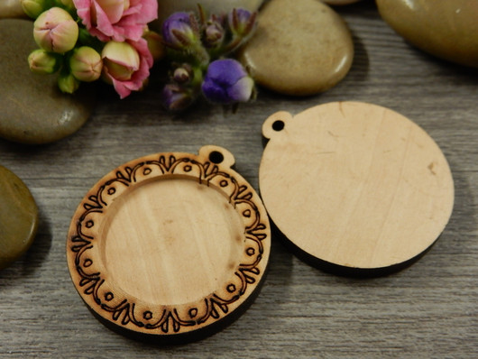 Kapussipohja puu, 25mm,ruskea, 1kpl