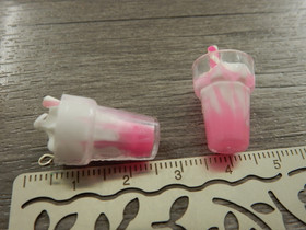 Jäätelöriipus, 26x13mm, pinkki, 1kpl