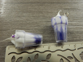 Jäätelöriipus, 26x13mm, liila, 1kpl