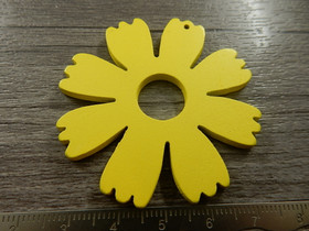 Puuriipus kukka, 48x49mm, keltainen, 1kpl