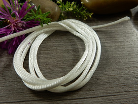 Satiininyöri, 2mm, valkoinen, 1m