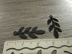 Lehtiriipus, 22x9mm, musta, 1kpl