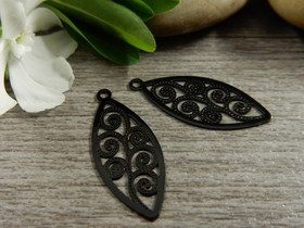 Kuvioriipus, 20x8mm, musta, 1kpl