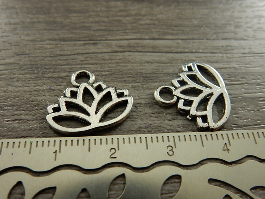 Lotuskukkariipus, 15x17mm, kromi, 1kpl