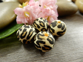 Silikonihelmi eläinkuvio, 12mm, beige, 1kpl