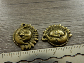 Kuu/aurinkoriipus, 20x16mm, pronssi, 1kpl