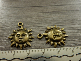 Aurinkoriipus, 21x17mm, pronssi, 1kpl