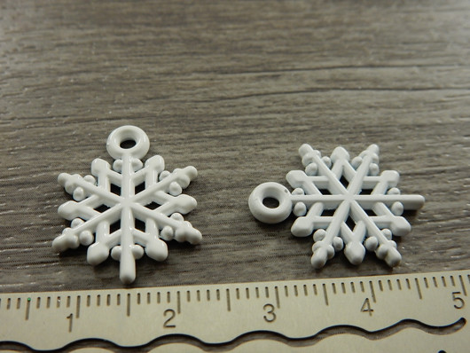 Lumihiutaleriipus, 20x16mm, valkoinen, 1kpl 