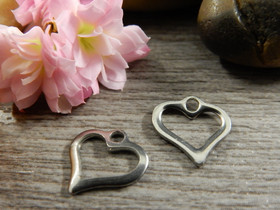 Sydänriipus, 11x11mm, rst, 1kpl