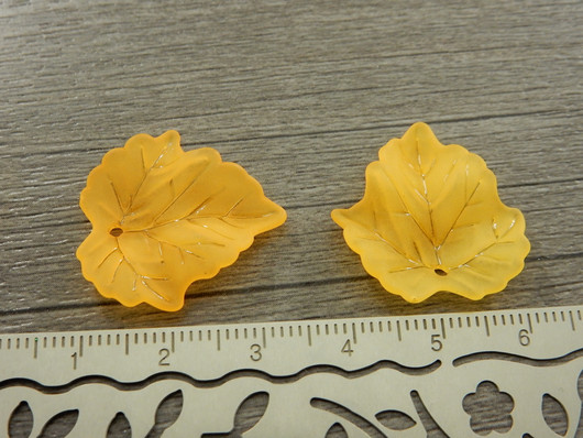 Lehtiriipus akryyli, 23x21mm, oranssi, 1kpl