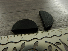 Puoliympyrä puuhelmi, 20x10mm, musta, 10kpl
