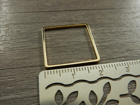 Linkki neliö, 20x20x1mm, umpi, vaaleakulta, 1kpl