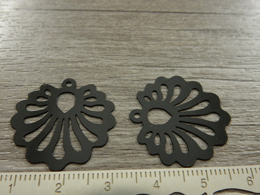 Kukkariipus, 25x24mm, musta, 1kpl
