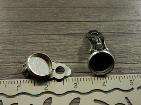 Korvakoruklipsi kapussille, 8mm, rst, 1pari