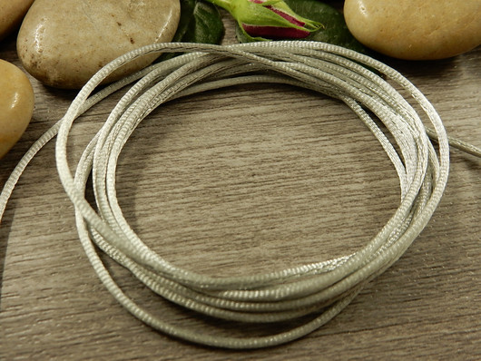 Satiininyöri, 1mm, harmaa/hopea, 1m