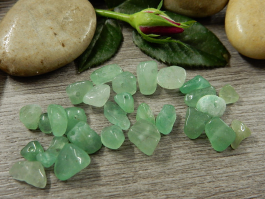 Kivisiruhelmi aventuriini, 3-14mm, vihreä, 20kpl