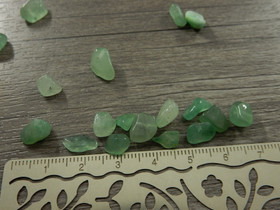 Kivisiruhelmi aventuriini, 3-14mm, vihreä, 20kpl