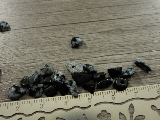 Kivisiruhelmi lumihiutaleobsidiaani, 3-14mm, moniväri, 20kpl