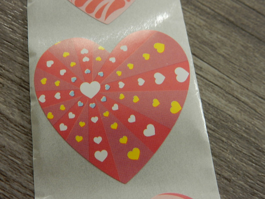 Sydän tarra, 38mm, moniväri, 10kpl