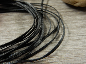 Vahattu nauha, 0.8mm, musta, 1m