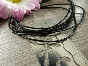 Vahattu nyöri, 0.8mm, musta, 1m