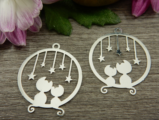 Kissatriipus, 26x22mm, kirkashopea, 1kpl